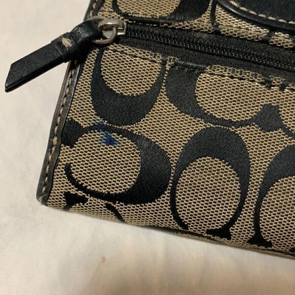 Coach Signature Crossbody AND Wallet - Picture 11 of 13